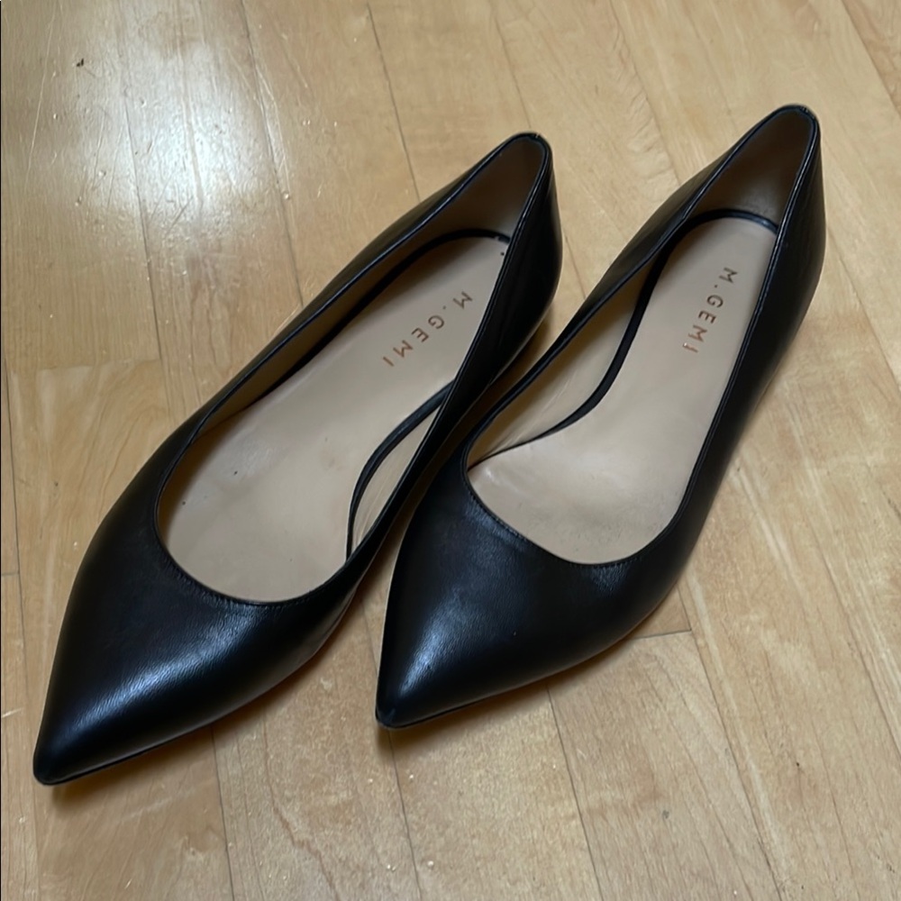 M. Gemi Black Women's Flats